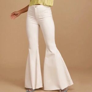 Free People We The Free Just Float On Flare Bell Bottom Jeans White Size 24